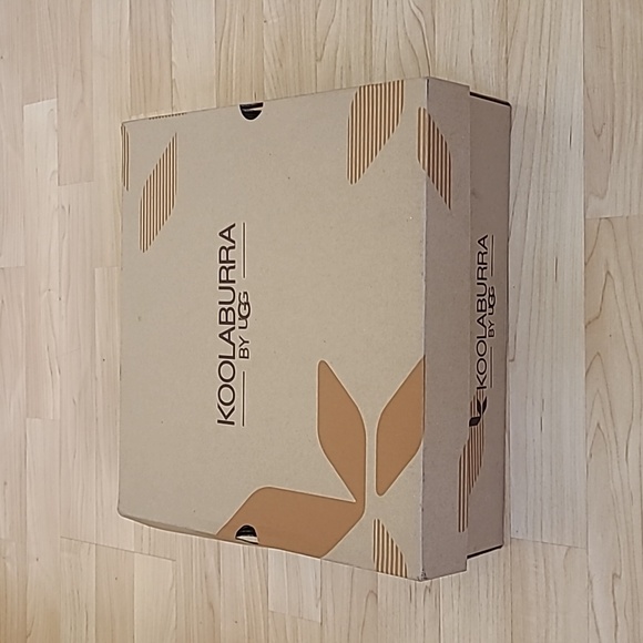 Koolaburra By Ugg Empty Shoes Box 13 1/2"×12 1/2" - Picture 2 of 5